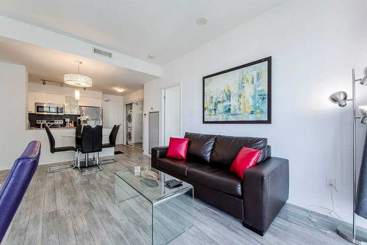 Apartamento vacacional entero, Condominio de 2 dormitorios con capacidad para 6 personas cerca del hospital Sick Kids, Tgh, Princess Margaret, U of T in Toronto, Lago Ontario (Kanada)