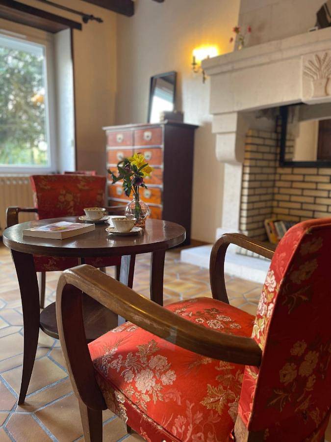 Maison d’hôte pour 3 personnes, avec vue ainsi que jardin et terrasse dans Coulongé