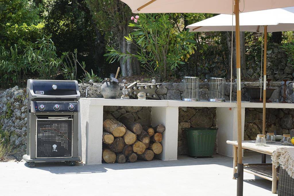 Charming holiday home with large pool area in Bargemon in Bargemon, Draguignan region