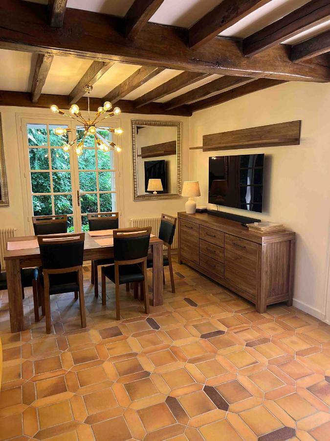 Location de vacances pour 7 personnes, avec jardin et vue dans Courthiézy - 2