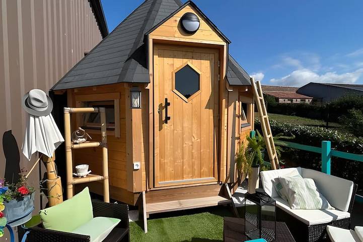 Chambre d’hôte pour 3 personnes, avec jardin dans Fontenay-le-Comte