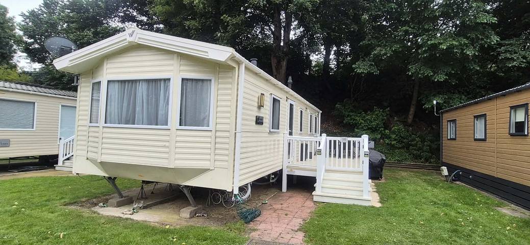 Caravan for 8 people in North East England