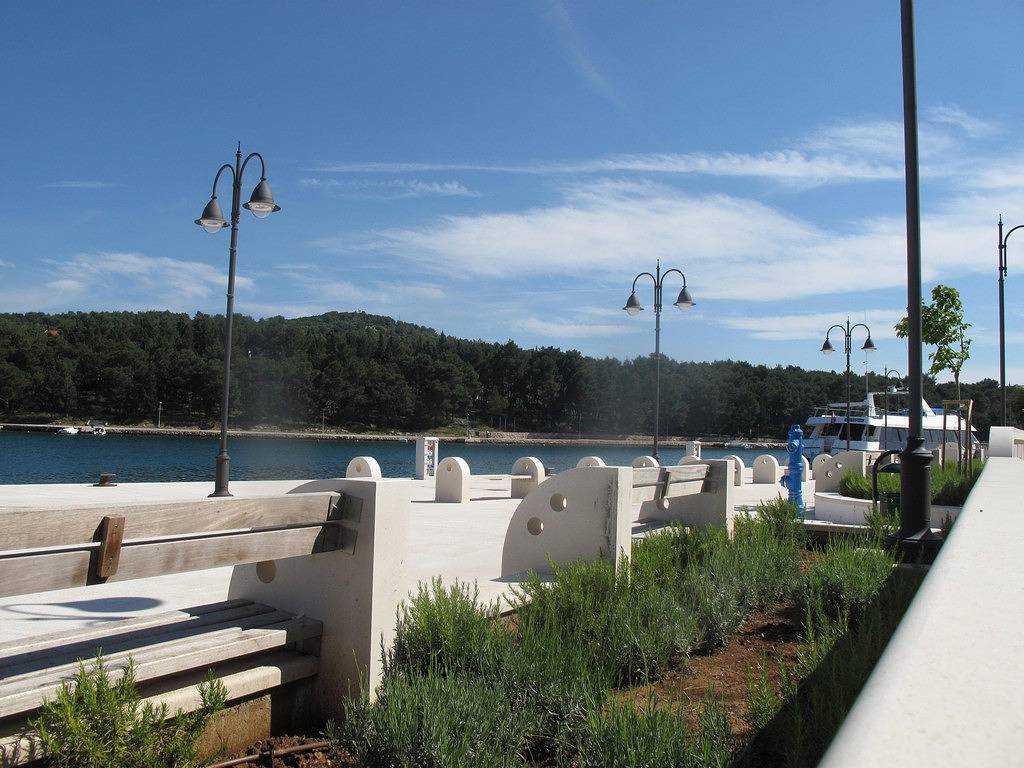 Apartamento entero, Apartment with balcony in Stari Grad, Hvar (isla)