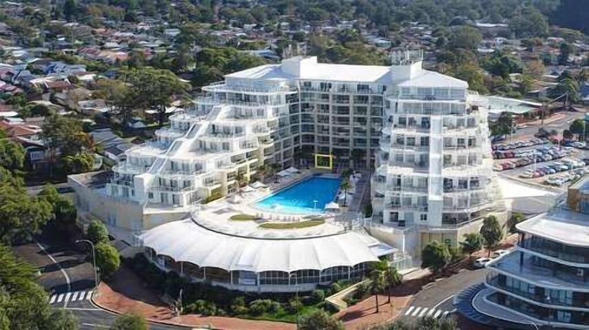 Ferienwohnung für 4 Personen, mit Whirlpool und Balkon sowie Pool - 1