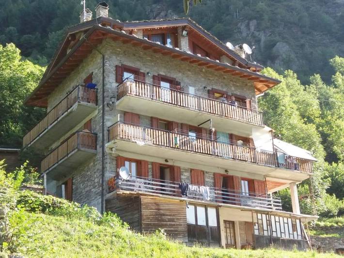 Chambre d’hôte pour 3 personnes, avec jardin et jacuzzi dans Vallée d'Aoste - 4