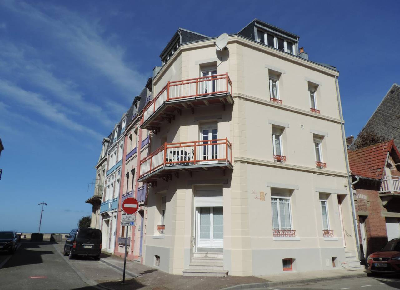 Appartement entier, Villa Mes Souvenirs, lits faits, Wifi in Mers-les-Bains, Région d'Abbeville