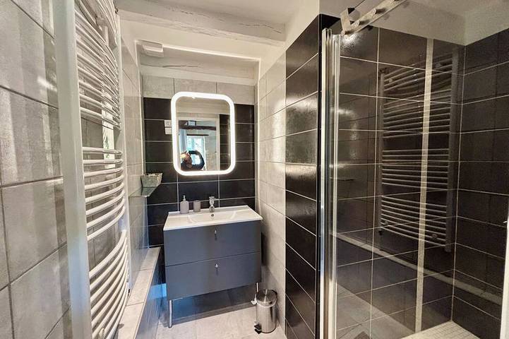 Chambre en rez de jardin avec entrée indépendante in Veyrines-de-Domme, Périgord Noir