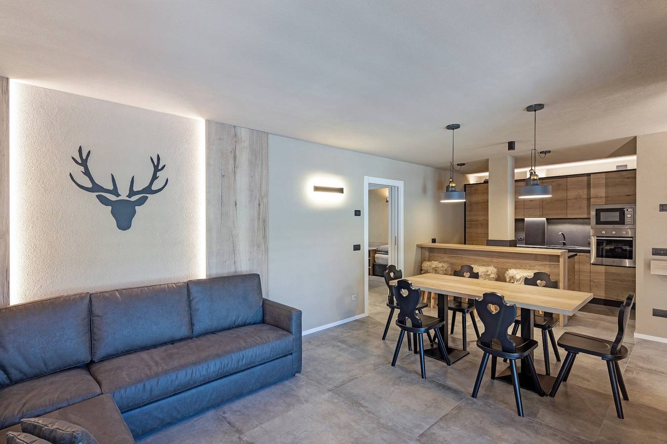 Entire apartment, Holiday Apartment 'Nido' with Mountain View, Terrace & Wi-Fi in Livigno (Town), Livigno