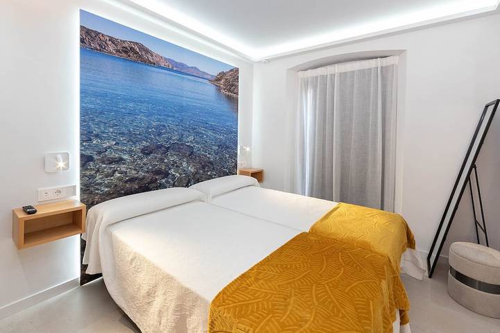 Gîte pour 4 personnes, avec balcon dans Theatre Musee Dali - 2