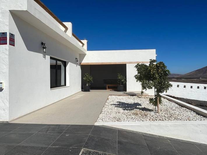 Chalet para 6 personas, con piscina además de jardín y vistas en Fuerteventura - 3