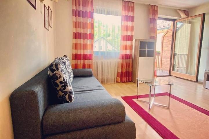Ganze Wohnung, Appartement (40qm) mit Balkon, Garten und Grillmöglichkeit in Essing, Altmühltal