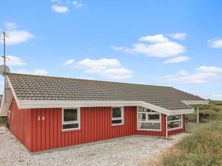 Feriehus for 8 personer, med Jacuzzi og Terrasse i tillegg til Sauna i Lønstrup
