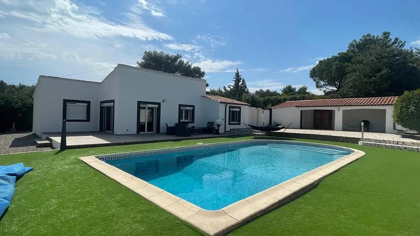 Location de vacances pour 5 personnes, avec jardin ainsi que piscine et jacuzzi à Pouzols-Minervois