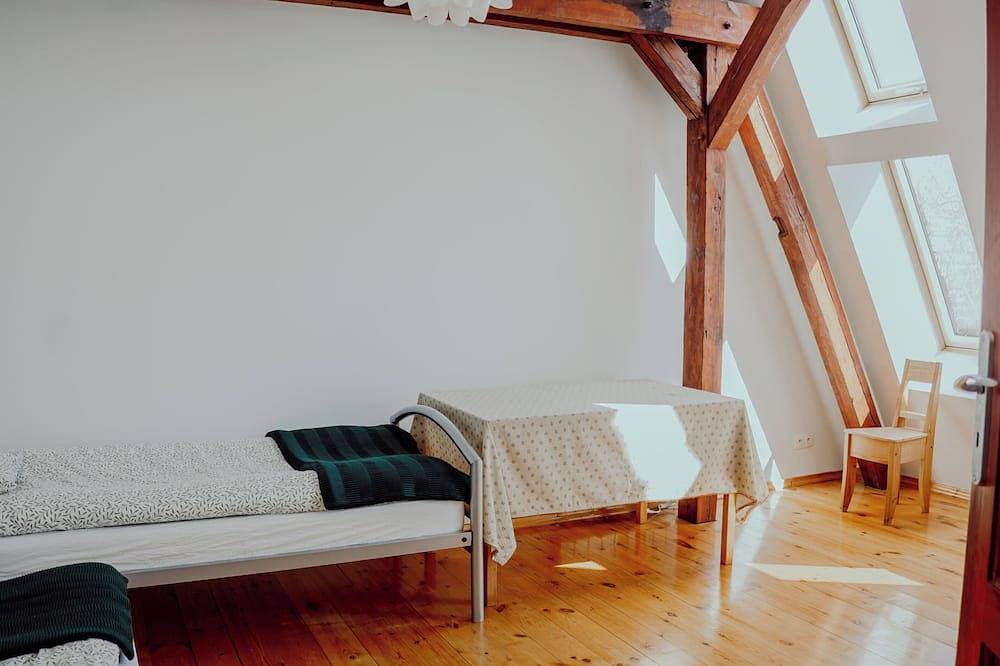 Ganze Wohnung, Retro Wooden Touch Apartment in Stettin, Polnische Ostsee