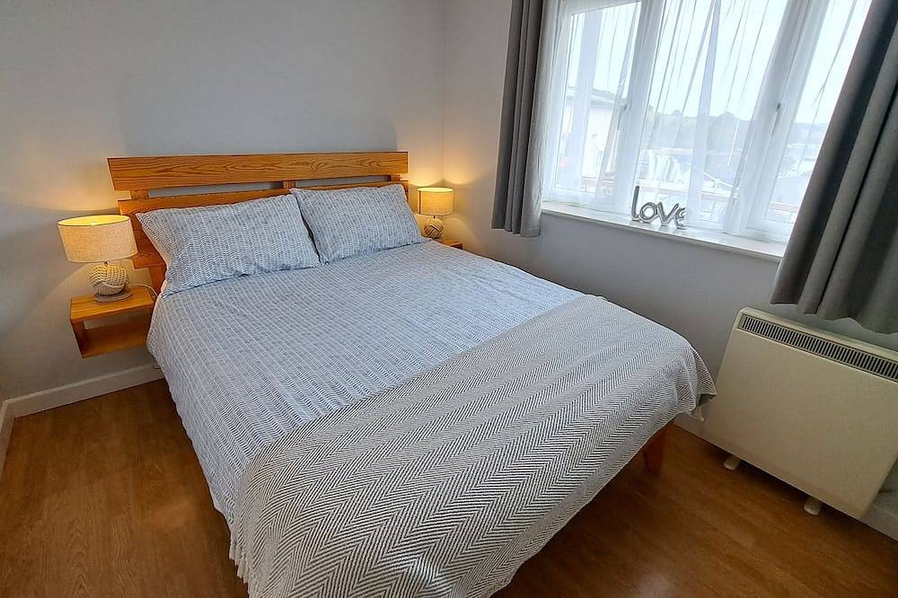 Pelyn -  an apartment that sleeps 2 guests  in 1 bedroom in St Mawes, Cornwall
