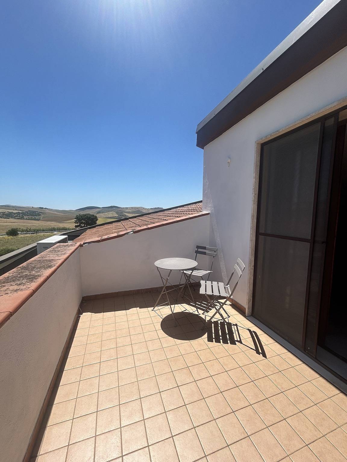 Camera 'Villa Ristòries 7' con vista collina, Wi-Fi e aria condizionata in Matera, Piana del Metaponto