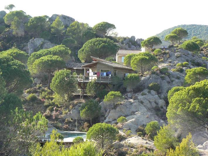 Location de vacances pour 15 personnes, avec vue ainsi que jardin et piscine à Mourèze - 3