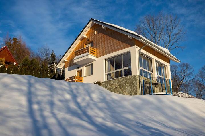 Ferienhaus für 12 Personen, mit Sauna und Ausblick sowie Garten, mit Haustier - 1