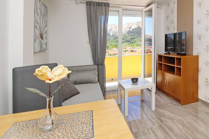 Ferienwohnung für 2 Personen, mit Balkon, mit Haustier in Baska