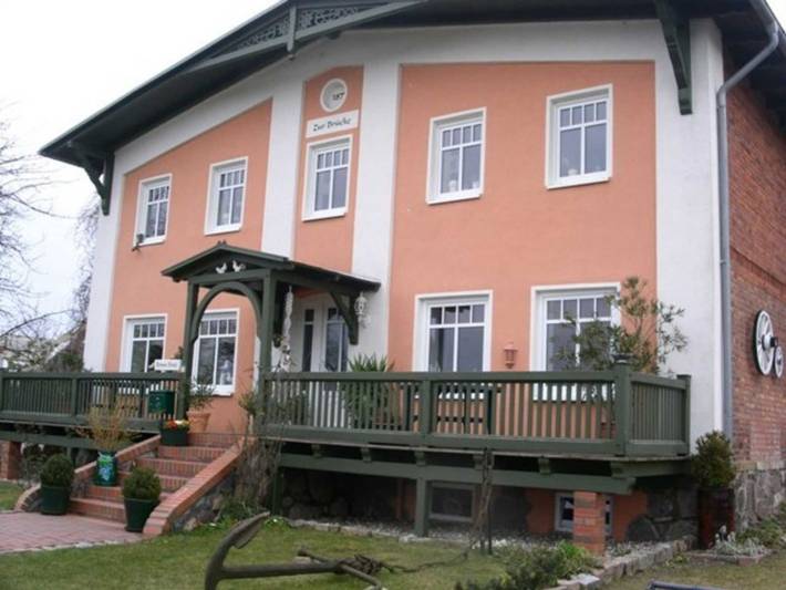 Ferienwohnung für 2 Personen, mit Balkon und Garten sowie Seeblick, kinderfreundlich in Lancken-Granitz