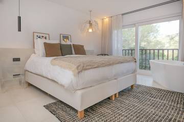 Villa in Santa Eulària des Riu, East Ibiza für 10 