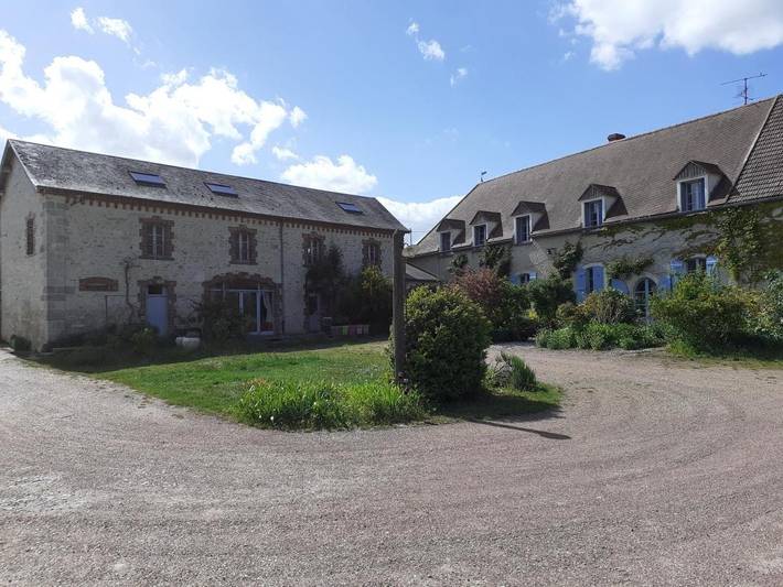 Chambre d’hôte pour 5 personnes, avec Terrasse et Jardin dans Beauvilliers