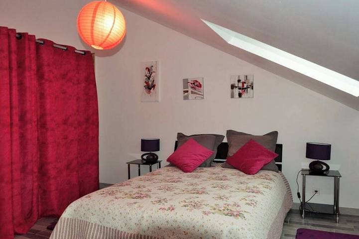 Location de vacances pour 16 personnes, avec terrasse et jardin à Marsaneix - 3