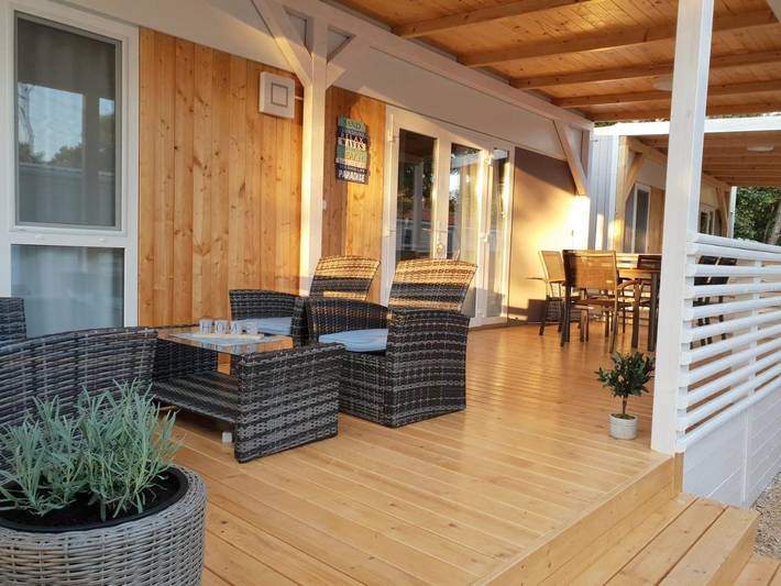 Camping für 5 Personen, mit Garten und Ausblick in Biograd na Moru - 2