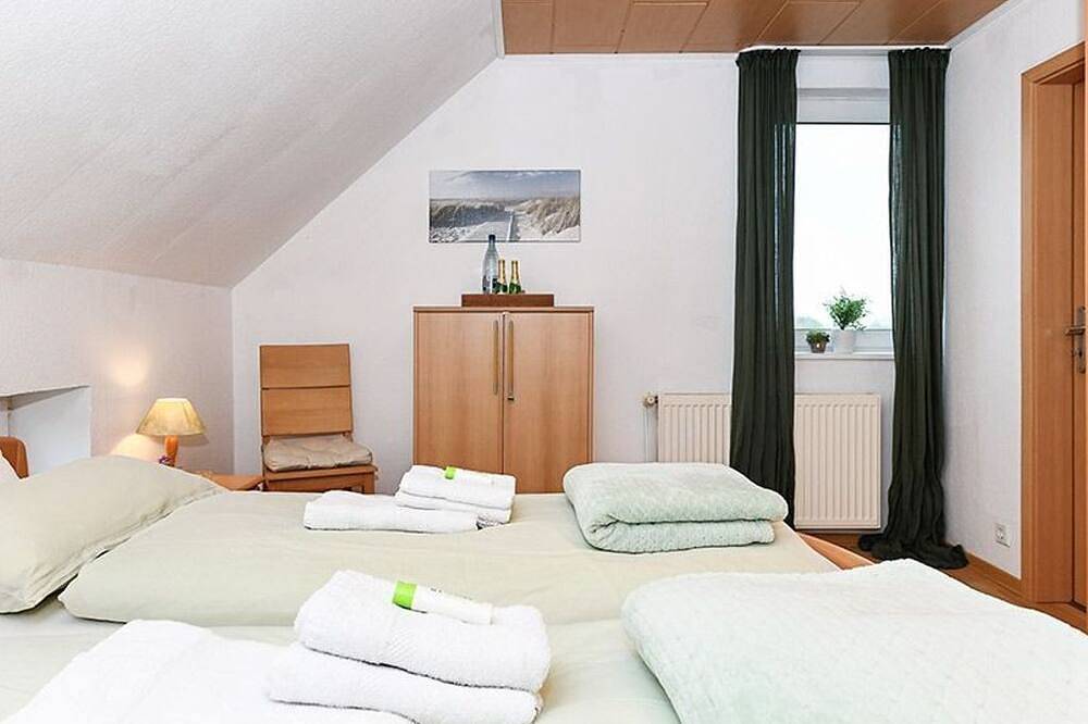 Ganze Wohnung, Ferienwohnung Morgenrot - Haus Auszeit Crusoh in Schweindorf in Schweindorf, Landkreis Wittmund