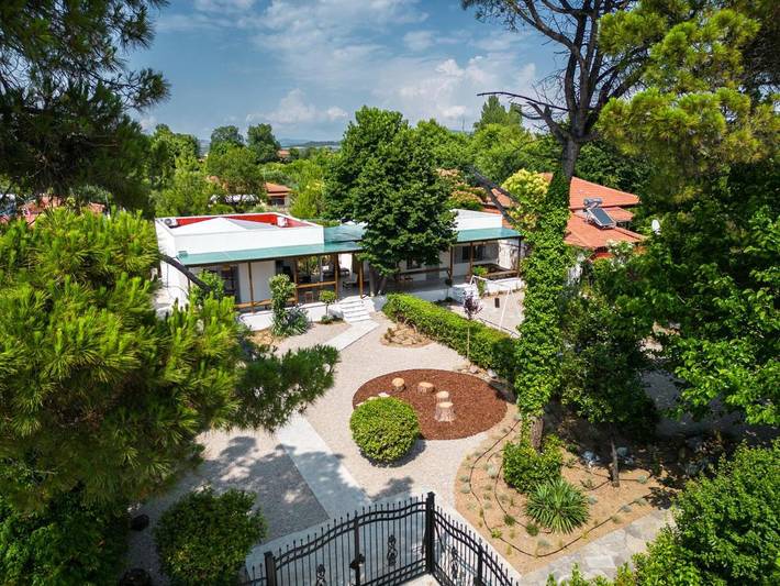 Location de vacances pour 5 personnes, avec jardin et vue dans Nea Kallikratia - 2