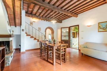 Apartment for 8 People in Rapolano Terme, Siena Province, Photo 3