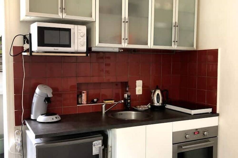 Appartement entier, Studio tout équipé, proche Paris in Bagnolet, Seine-Saint-Denis