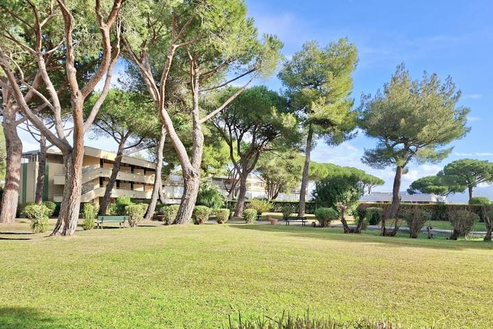 Studio für 3 Personen, mit Balkon/Terrasse und Garten sowie Pool in Marina di Bibbona