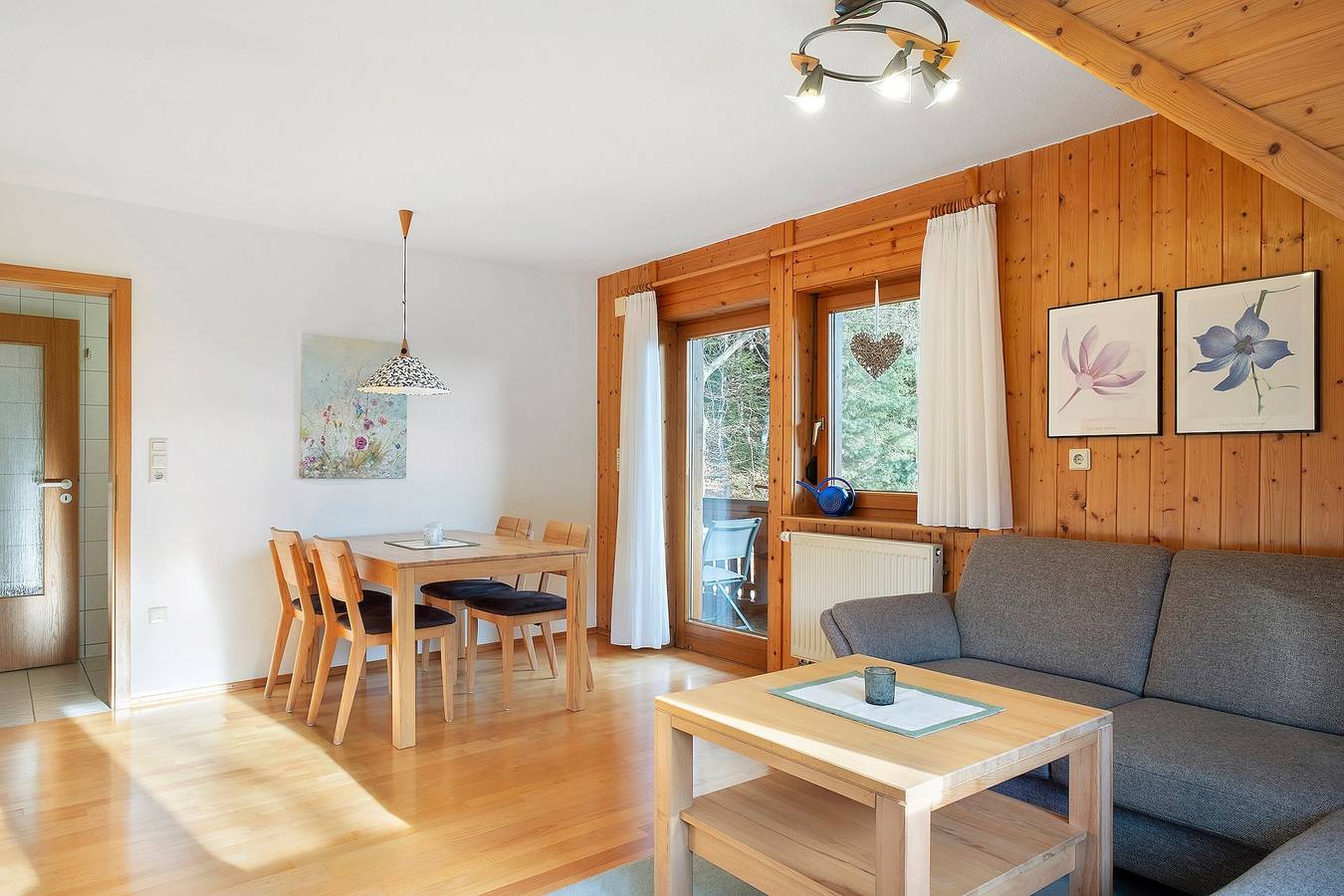 Ganze Wohnung, Ferienwohnung 'Wiesenblick' mit gemeinsamer Terrasse, Gemeinschaftsgarten und Wlan in Schramberg, Mittlerer Schwarzwald
