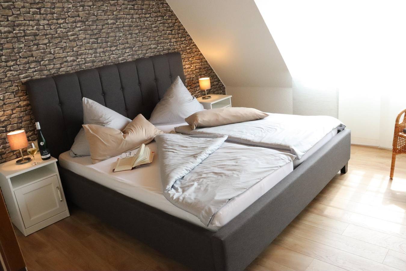 Ganze Ferienwohnung, Kerner- Vierbettzimmer mit 2 Schlafräumen in Niederfell, Osteifel