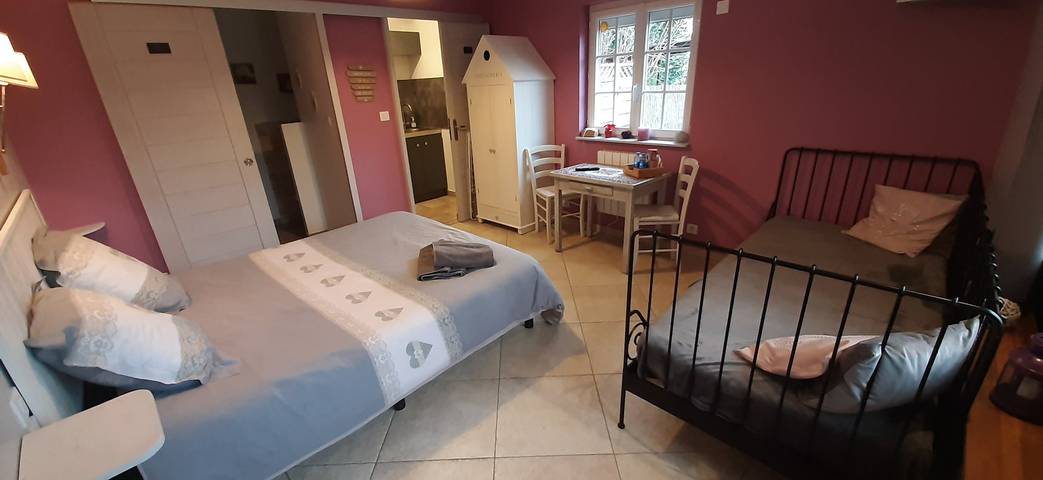 Chambre d’hôte pour 4 personnes, avec jardin ainsi que jacuzzi et piscine dans l' Eure - 3