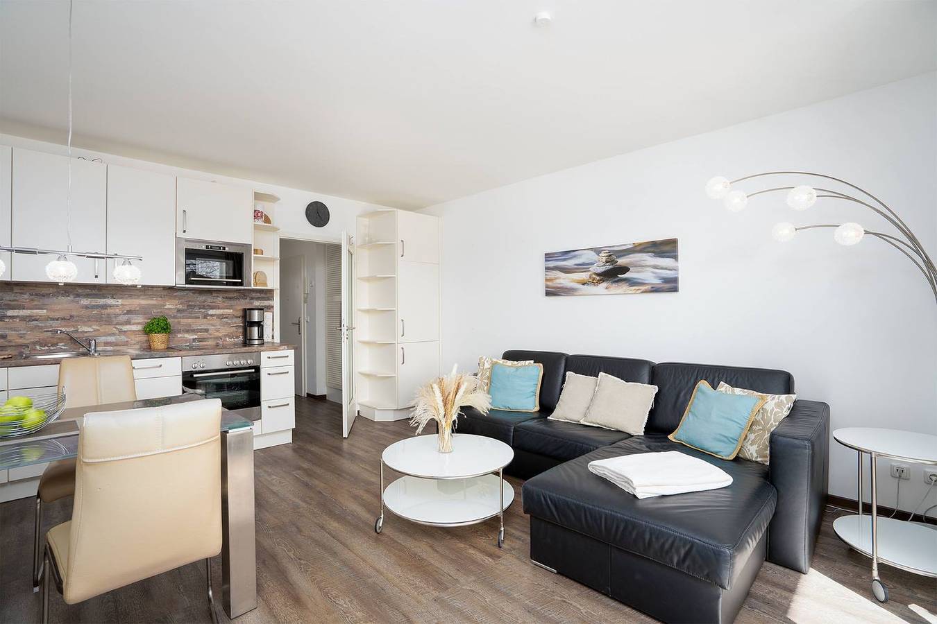 Ganze Wohnung, Schönes Ferienapartment "Carpe Diem" für 3 Personen mit 2 Balkonen & Ostseeblick in Pelzerhaken Strand, Südstrand Pelzerhaken