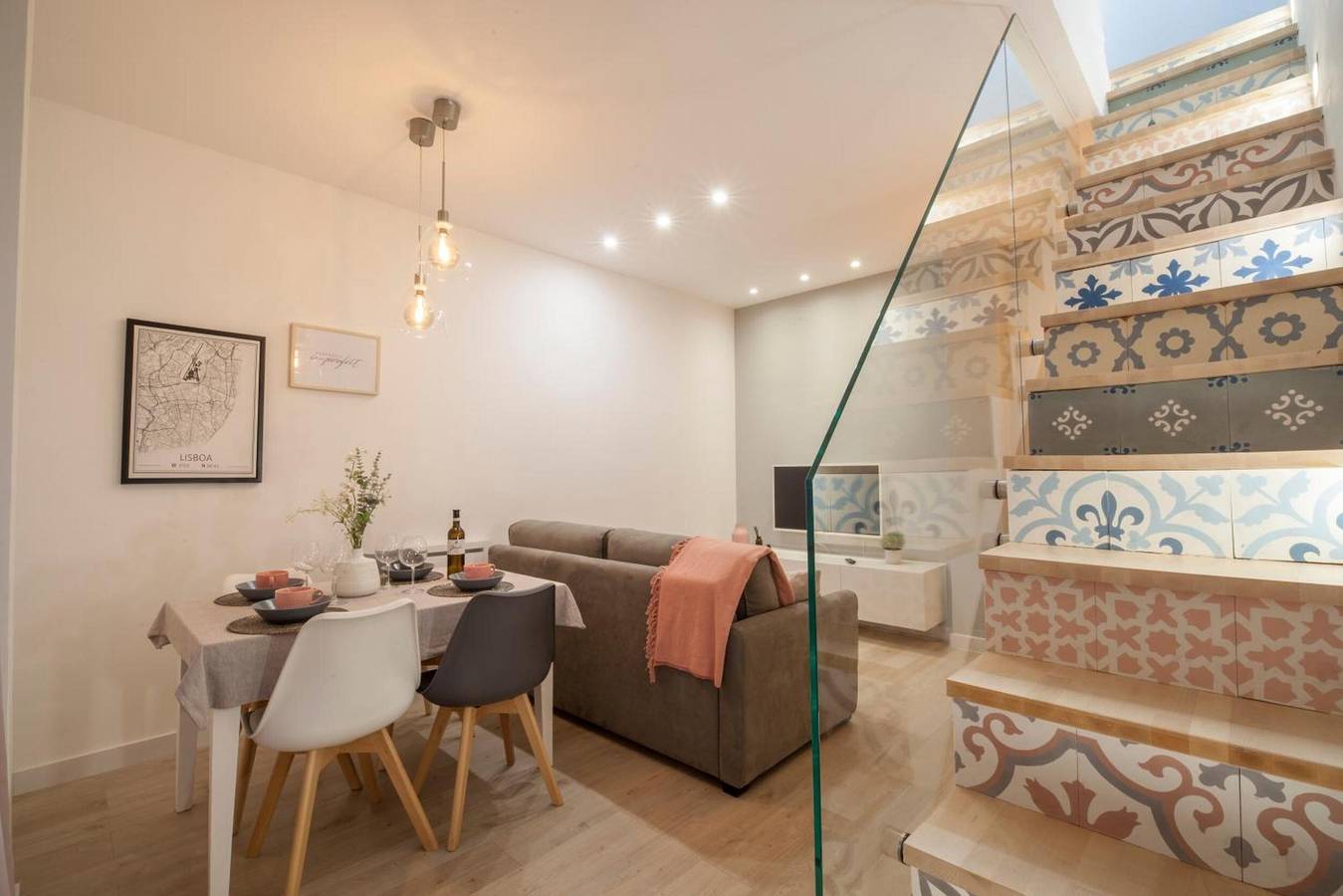 Ganze Wohnung, Apartment 'El De Rosi' mit Wlan und Klimaanlage in Casco Antiguo, Sevilla