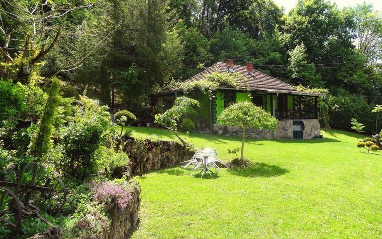 Location de vacances pour 5 personnes, avec jardin et vue à Despotovac - 2