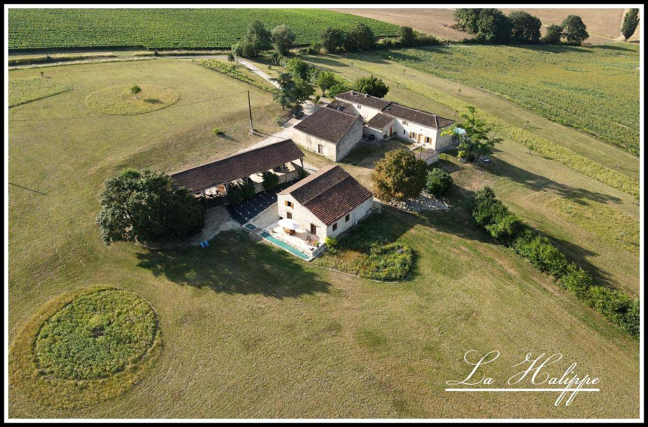 Three-Bedroom House in Caussens, Gers