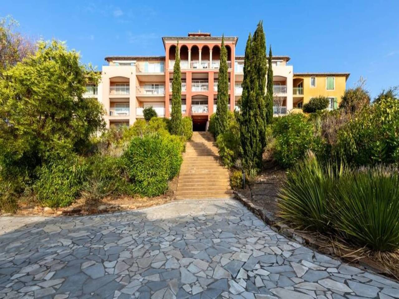 Appartement entier, Maison à Saint-Tropez avec Vue sur Mer in Roquebrune-sur-Argens, Côte méditerranéenne (France)