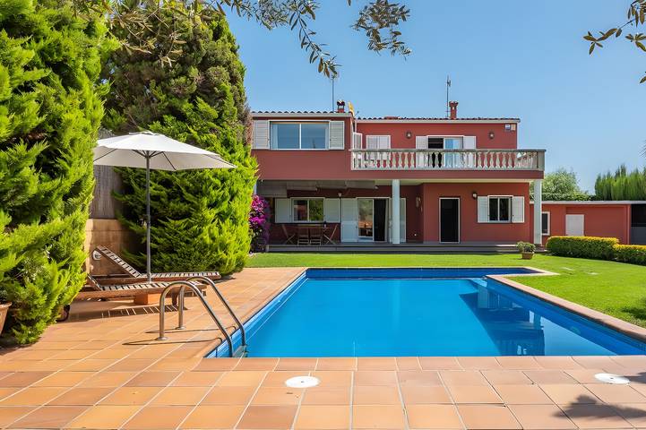 Chalet para 5 personas, con jardín - 1
