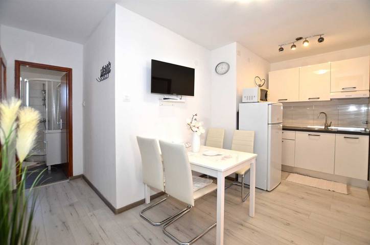 Holiday apartment for 4 people, with balcony - 1