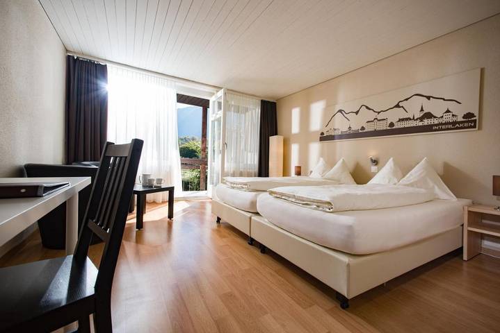 Hotel für 3 Personen, mit Balkon und Terrasse sowie Garten und Ausblick