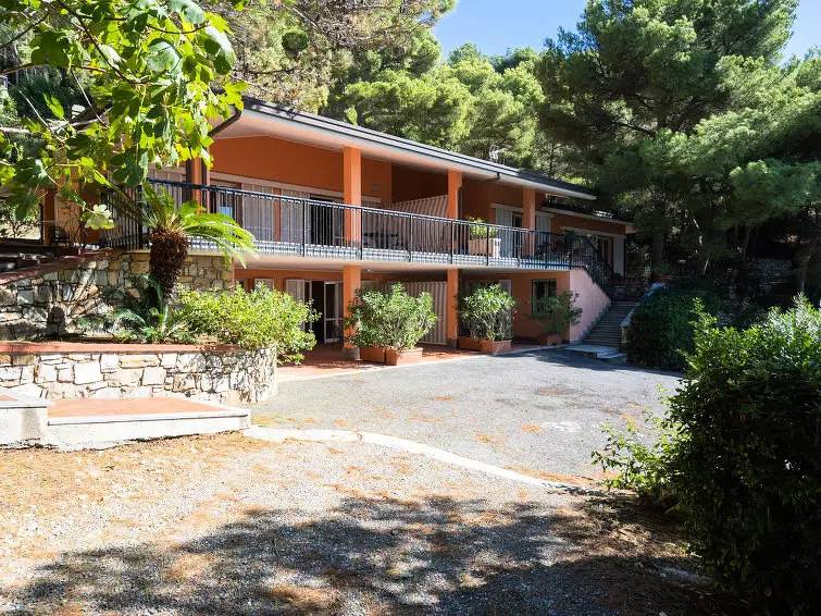 Entire apartment, 2 Rooms 4 People in Andora, Riviera di Ponente