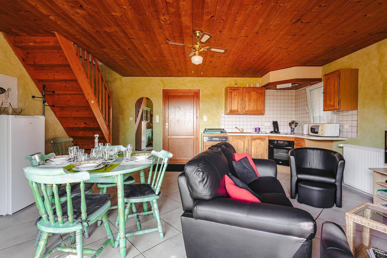Maison de vacances 'Gîte Le Petit Sableau' avec piscine et Spa partagés, terrasse privée et Wi-Fi in Marans, Région de La Rochelle