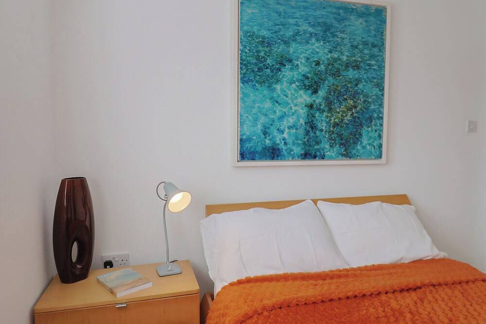 Arum, pet friendly, character holiday cottage in Easton, Portland in Easton (Portland), Isle of Portland