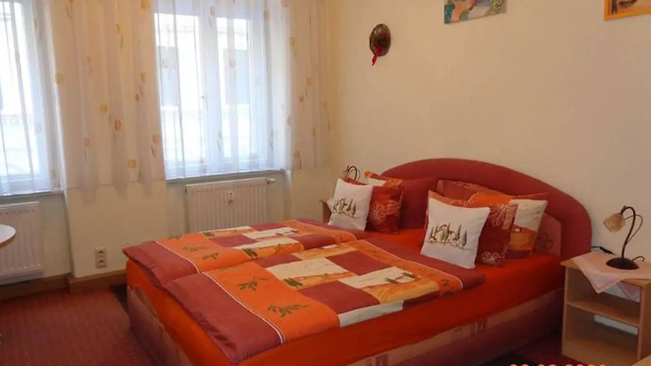 Doppelzimmer für 2 Personen (15 m²) in Görlitz in Görlitz, Oberlausitz-Niederschlesien