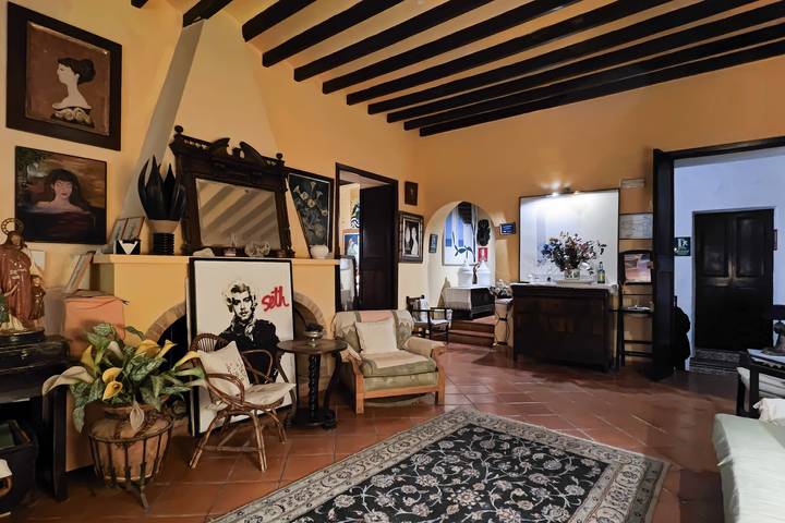 Apartment 'Navila' with Shared Pool, Wi-Fi and Air Conditioning in Dalt Vila, Ibiza (Municipality)