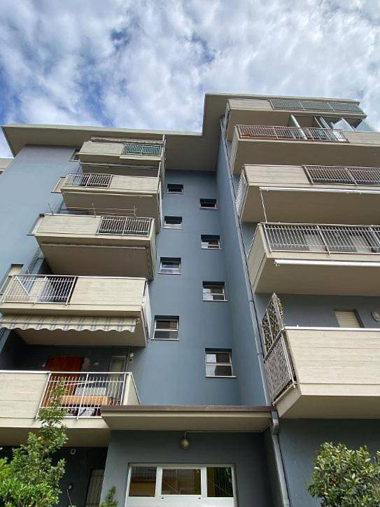 Appartamento per 4 persone, con balcone in Lido Adriano